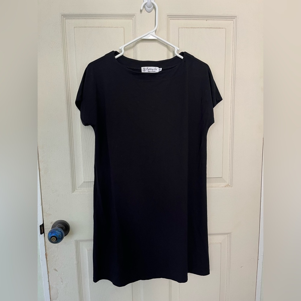 Fighting eel black t-shirt dress flowy casual everyday dress size XS